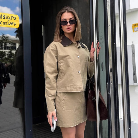 Damen cropped Utility-Jacke mit modernem Design und praktischen Taschen R&B