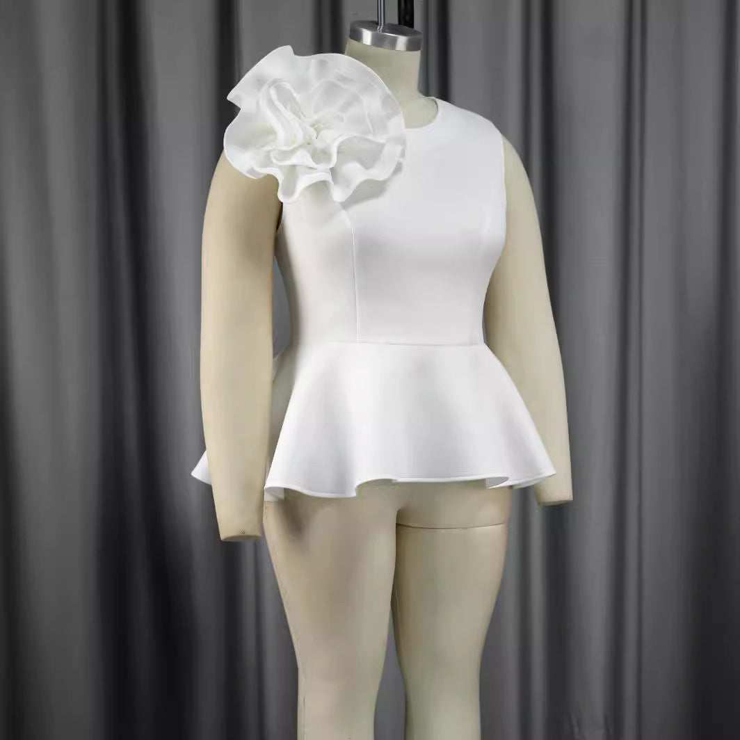 Damen elegantes Oberteil mit femininem Rüschensaum und auffälligem Blumenapplikation R&B