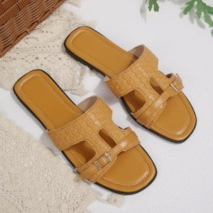 Damen Garderobenschuh mit modischem Riemendesign R&B