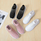 Damen Atmungsaktive Slip-On Sneakers mit funkelnden Strassdetails