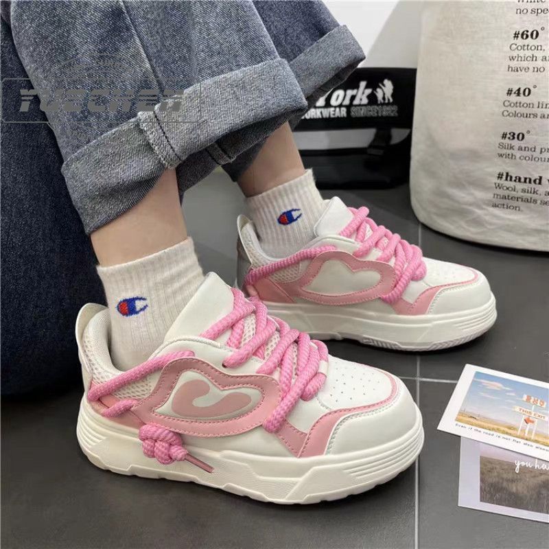 Damen modische Sneakers mit verspieltem Design und weicher Dämpfung R&B