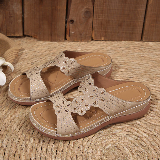 Damen Clogs mit floraler Perforation und gepolstertem Fußbett R&B