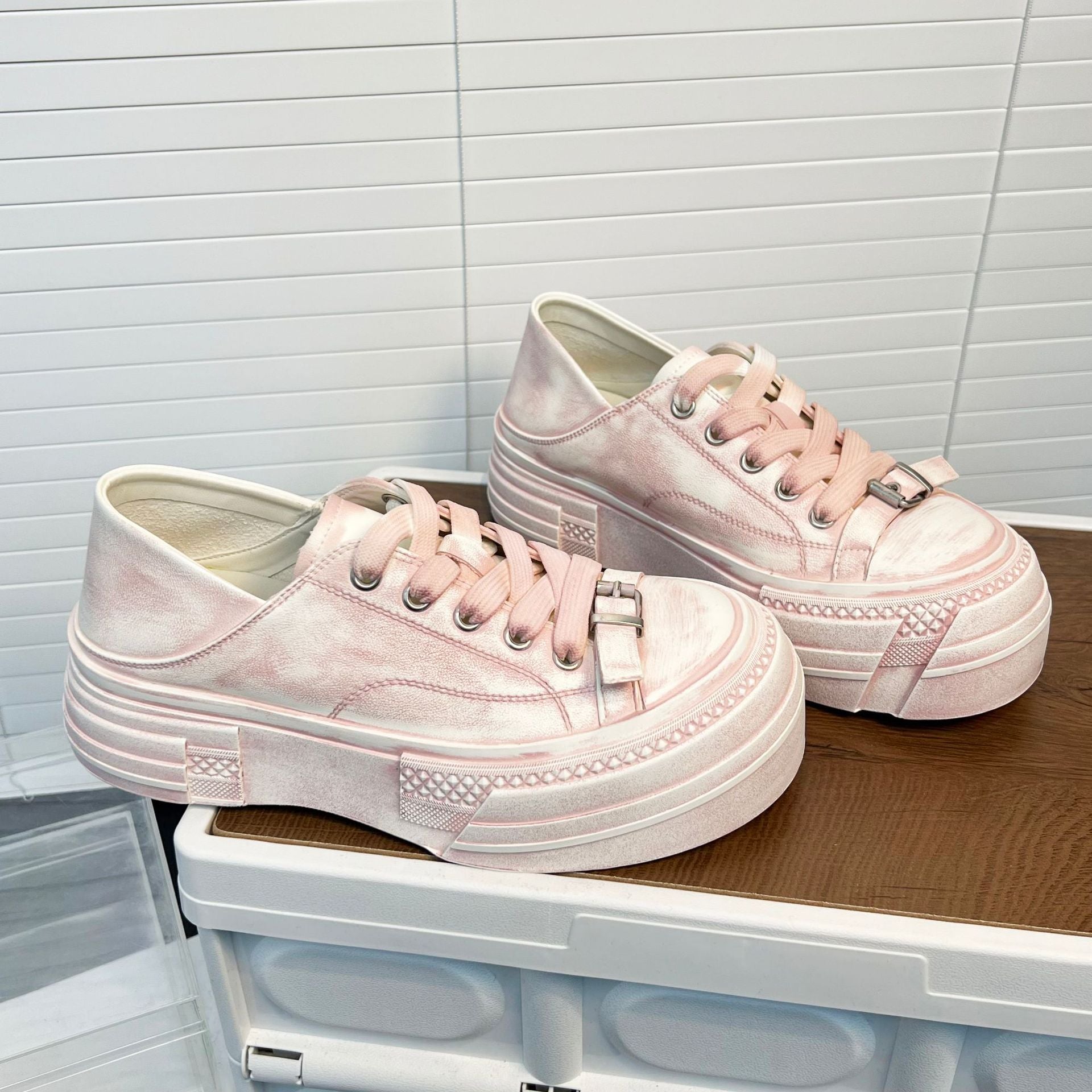 Damen modische Sneakers mit stabiler Plateau-Sohle und praktischem Schnürsystem R&B