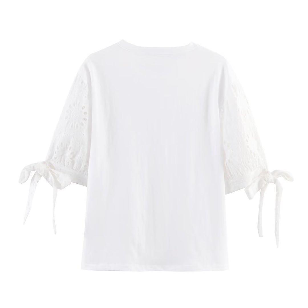 Damen T-Shirt mit elegantem Spitzenschnitt und zeitloser Schleifen-Applikation R&B