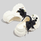 Damen Modische Clogs mit dekorativen Applikationen und komfortabler Sohle