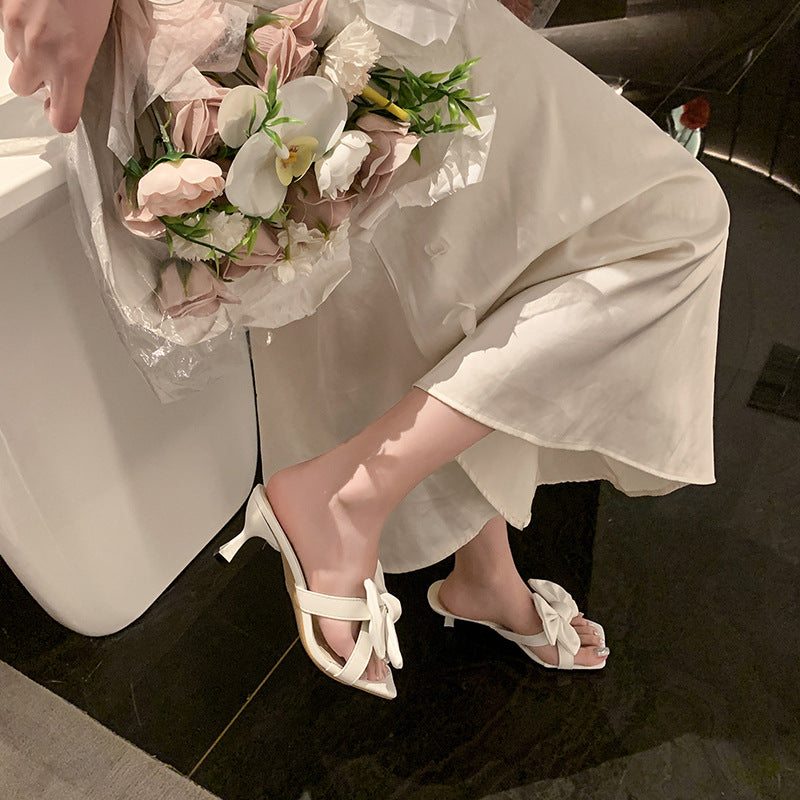 Damen Elegante Mules mit dekorativen Schleifen und Perlenverzierung R&B