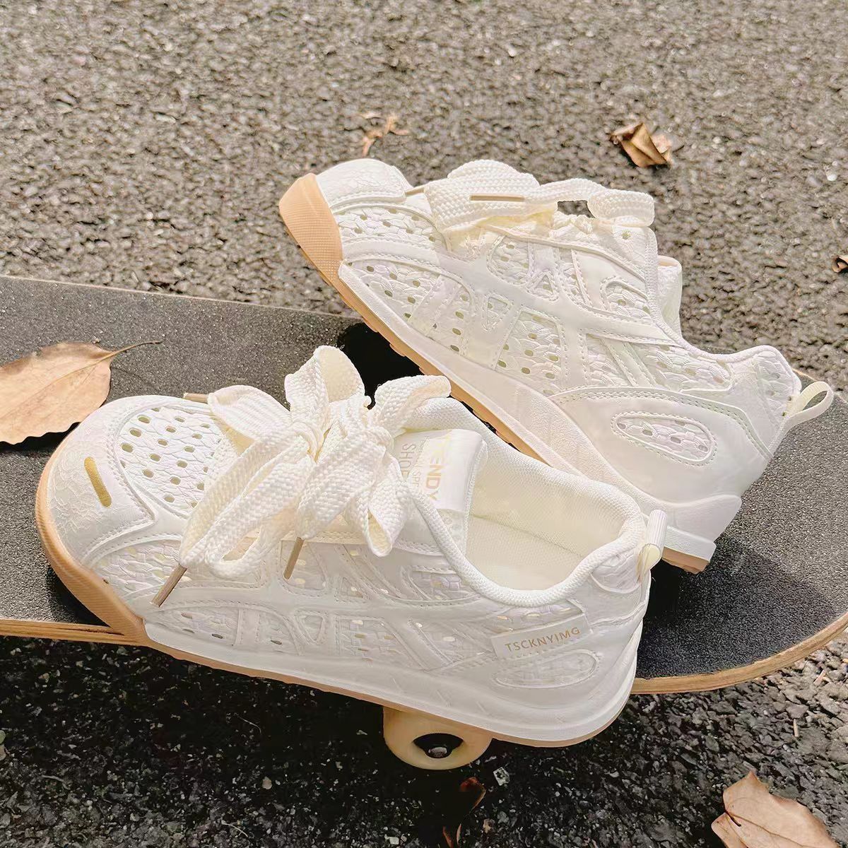 Damen Atmungsaktive Freizeitschuhe mit gesundheitsfördernder Sohle und praktischen Schnürsystem R&B