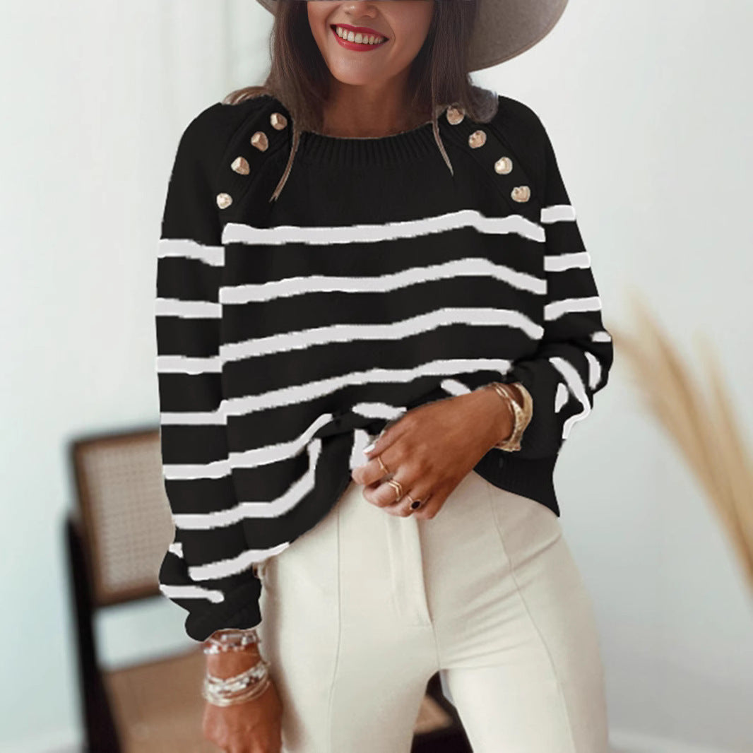 Damen modischer Strickpullover mit nostalgischem Streifenmuster und herzigen Knopfdetails