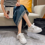 Damen modische Sneakers mit detailverliR&Btem Satinband und glamourösen Applikationen R&B