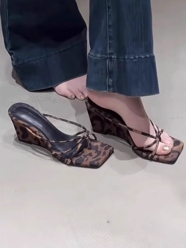 Damen Wedge-Sandalen mit trendigem Leopardenmuster R&B