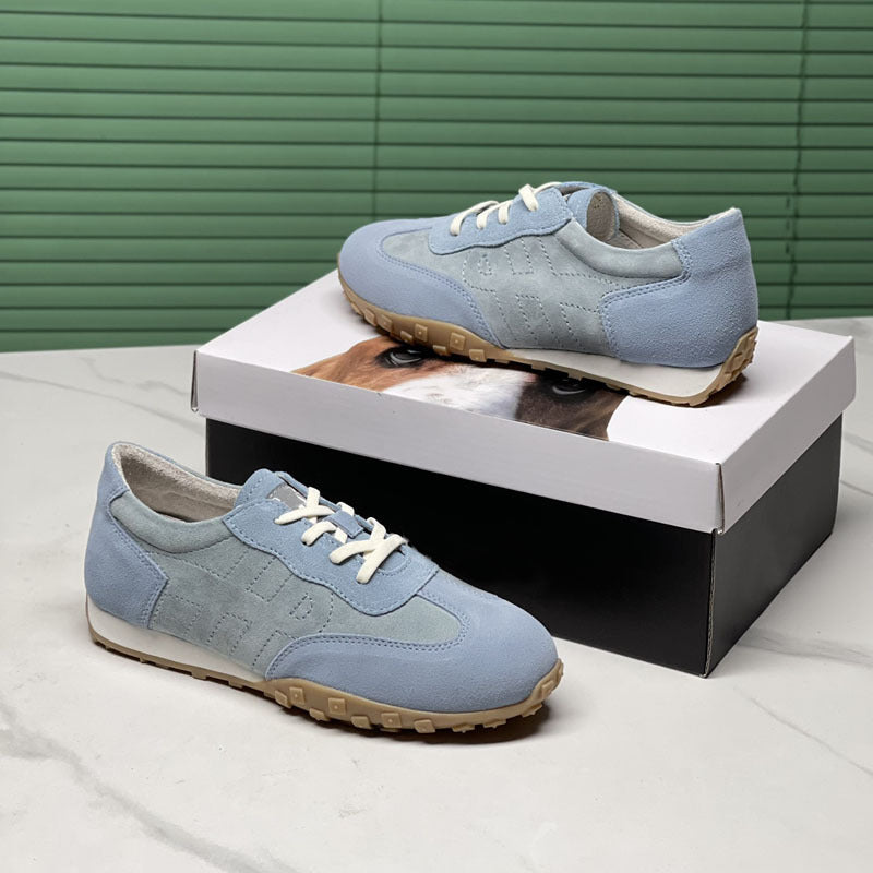 Damen Sportliche Sneaker mit hochwertigem Wildleder-Obermaterial und rutschfester Sohle R&B