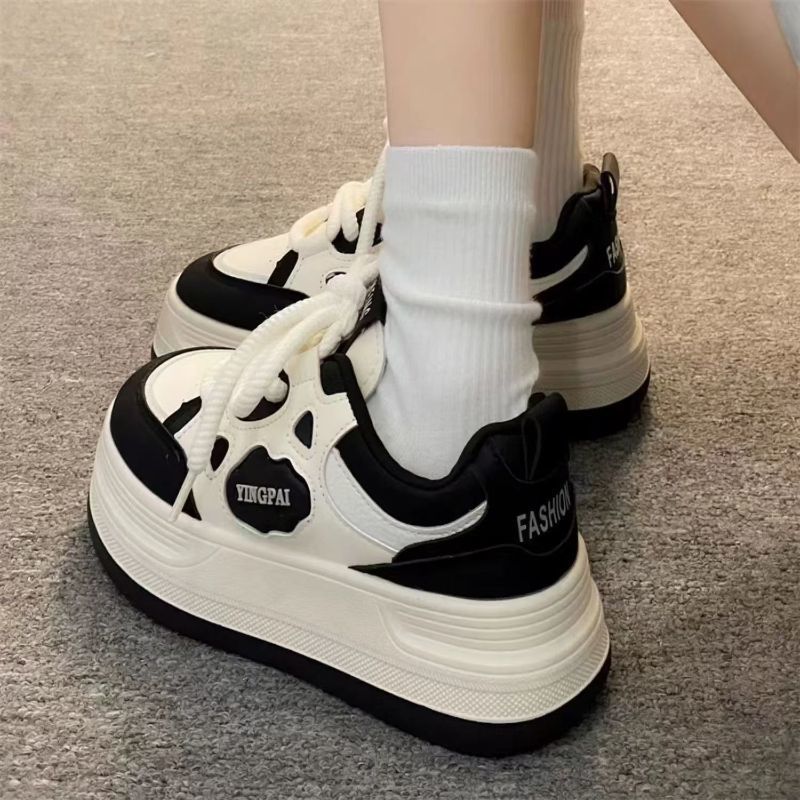 Damen Sportliche Sneaker mit atmungsaktiver Oberflächenstruktur und dämpfendem Profil