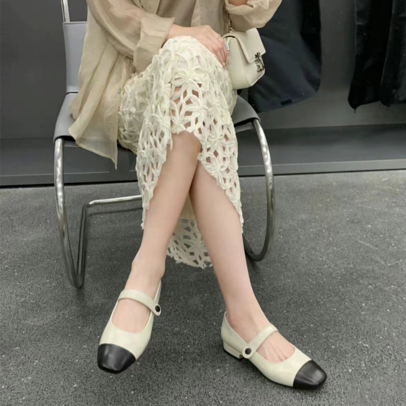 Damen Ballerinas mit elegantem Riemchen und goldener Zehenkappe R&B