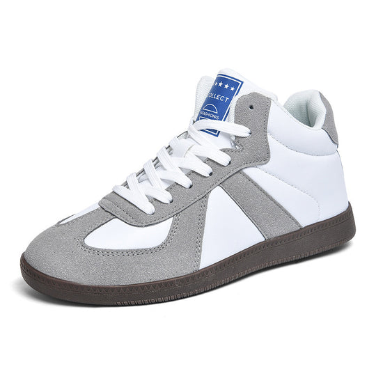 Unisex nan urbaner Tennis-Sneaker mit Veloursleder-Overlays gepolstertem Fersenkragen und vulkanisierter Gummisohle R&B