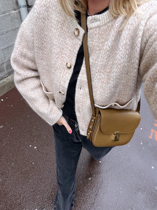 Damen kuschelige Strickjacke mit eleganten Knopfdetails R&B