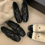 Damen Ballerina Schuhe mit elegantem Riemen und hochwertiger Lackspitze R&B