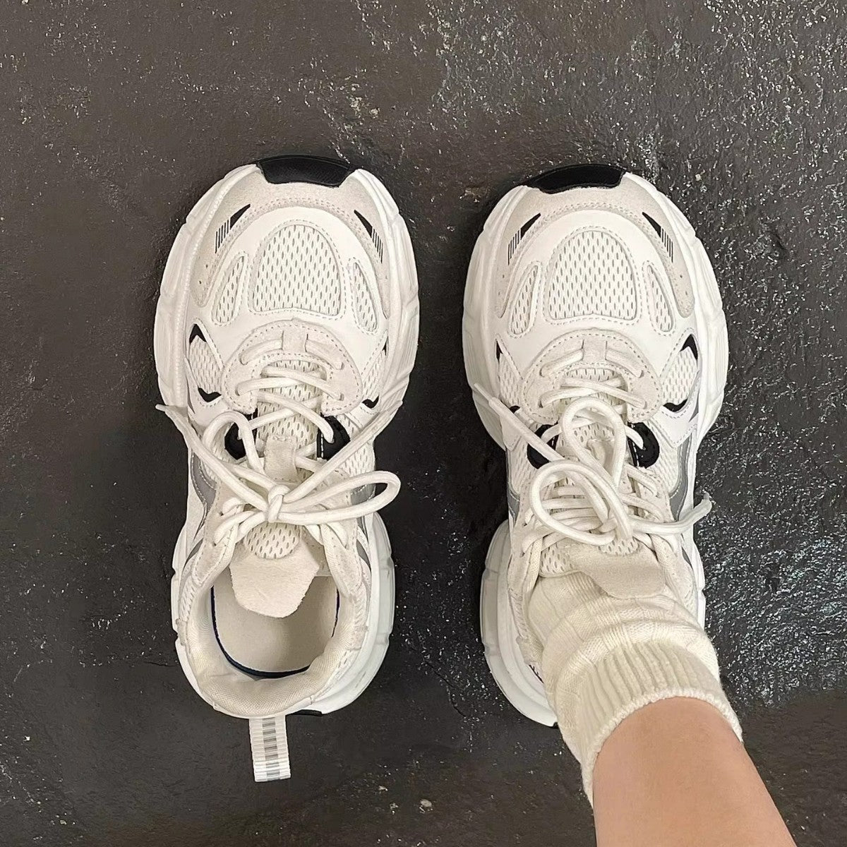 Damen Sportliche Laufschuhe mit atmungsaktiver Mesh-Oberfläche und dämpfender Sohle R&B