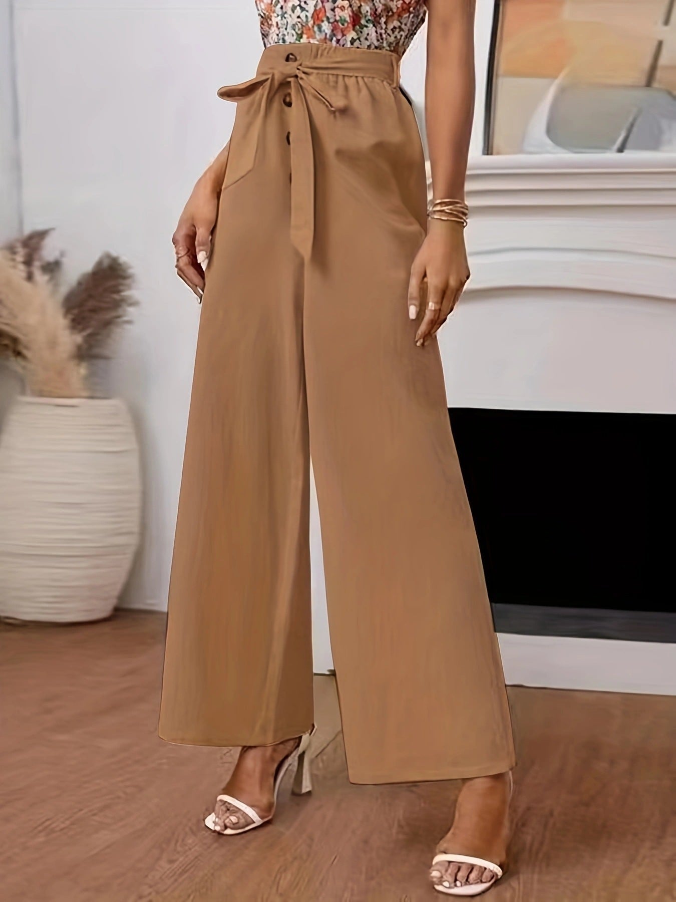 Damen Weit geschnittene Hose mit hohem Bund und praktischen Knopfdetails R&B