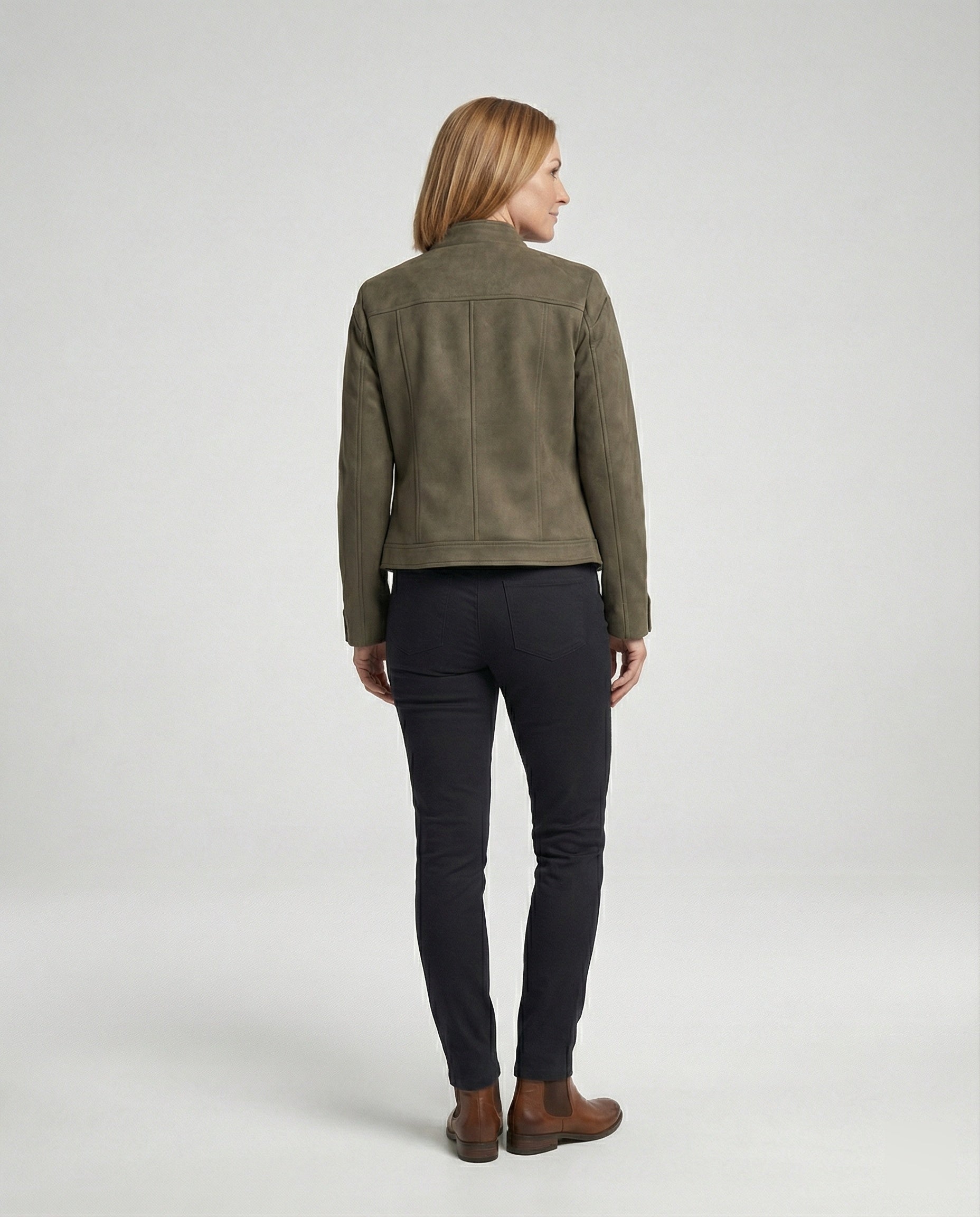 Damen kurze Velourslederjacke mit markanten Teilungsnähten hohem Stehkragen und Zweiwege-Reißverschluss R&B