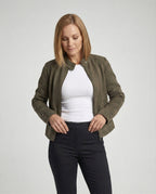 Damen kurze Velourslederjacke mit markanten Teilungsnähten hohem Stehkragen und Zweiwege-Reißverschluss R&B