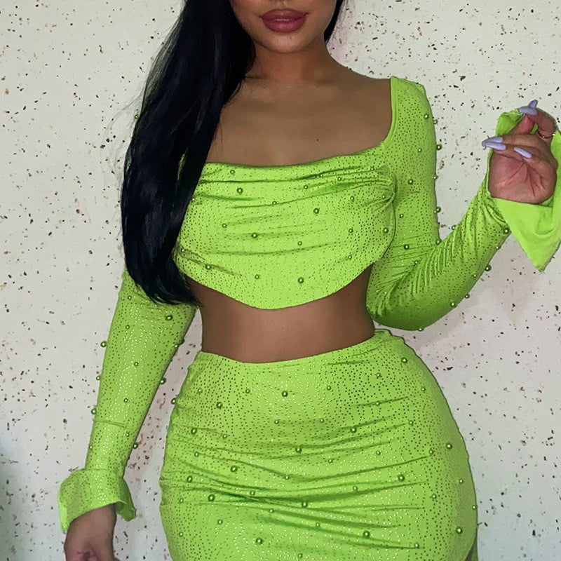 Damen Elegantes Crop-Top mit langen, transparenten Ärmeln und funkelnden Akzenten R&B