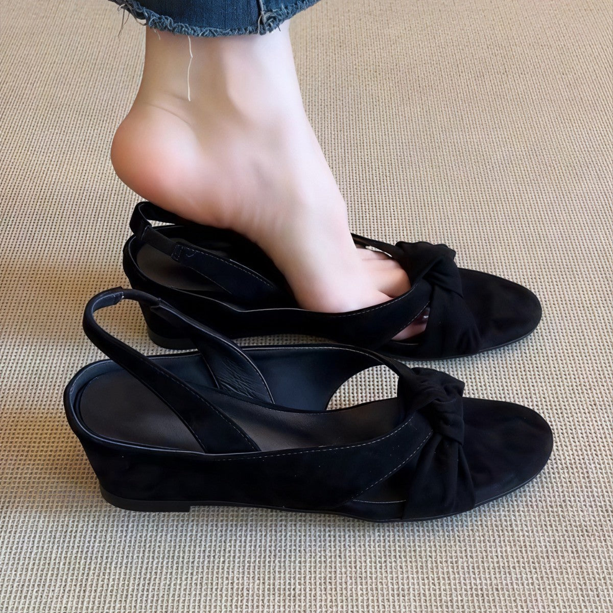 Damen Elegante Keil-Sandalen mit Knoten-Detail