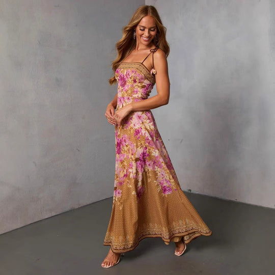 Damen Maxikleid im romantischen Bohemian-Stil mit floralen Akzenten und verstellbaren Trägern R&B