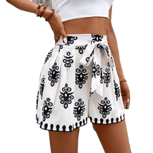 Damen Sommerliche Chino-Shorts mit Bindegürtel R&B