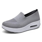 Damen Slip-On Sneakers mit atmungsaktivem Obermaterial und stoßdämpfender Sohle