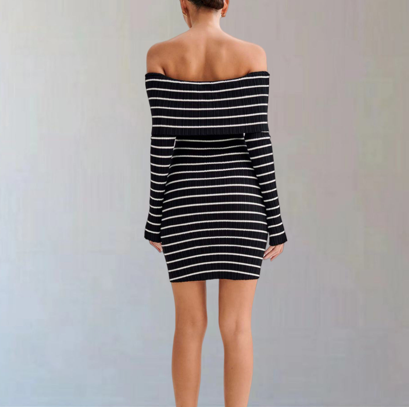 Damen Off-Shoulder Strickkleid mit langen Ärmeln und Streifenmuster R&B