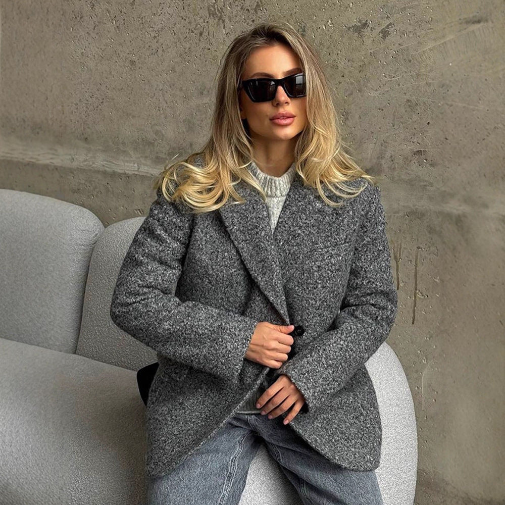 Damen Oversized Wollblazer mit eleganten Knopfdetails R&B