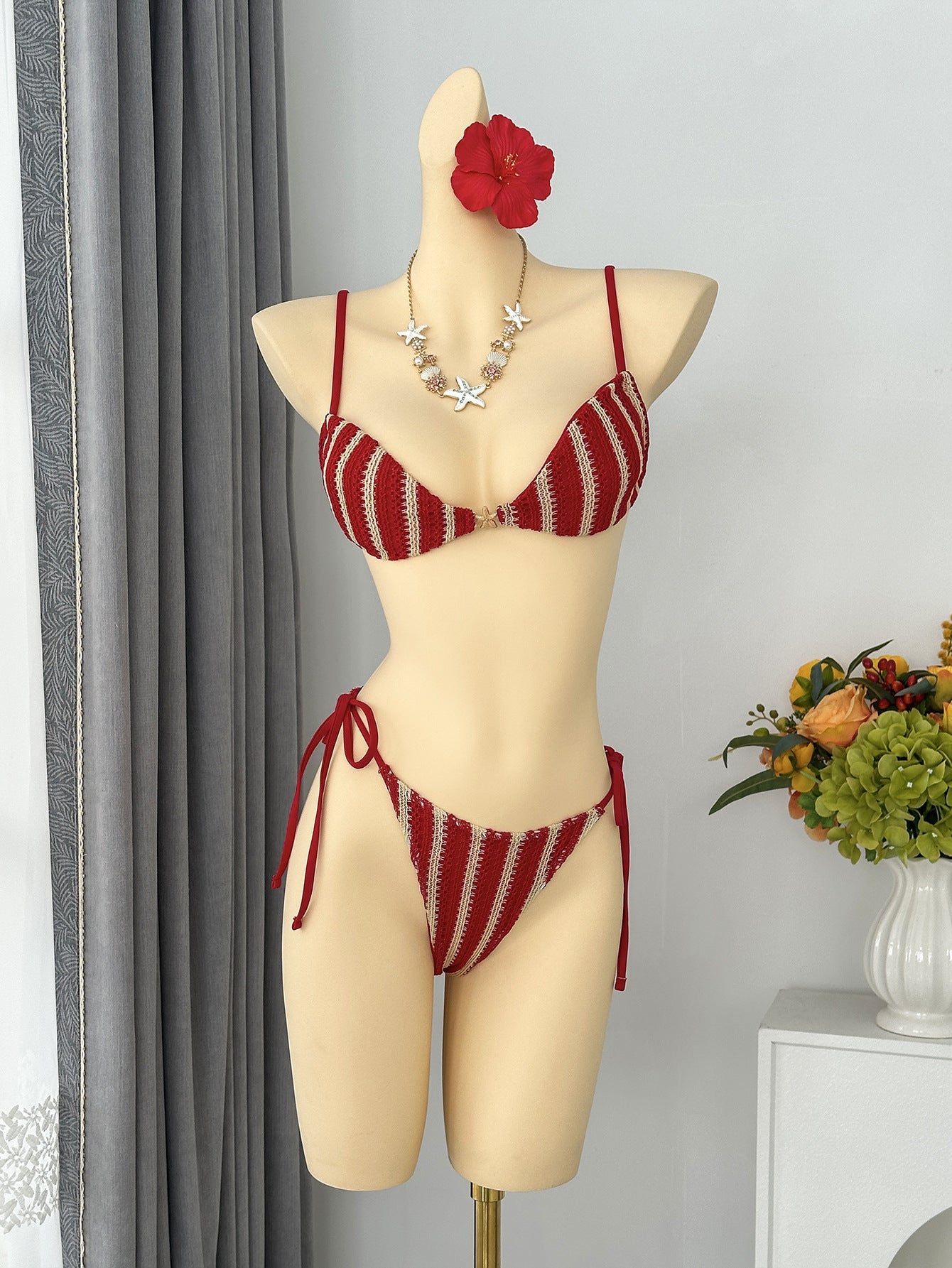 Damen Triangel-Bikini mit verspieltem Bindungsdesign R&B