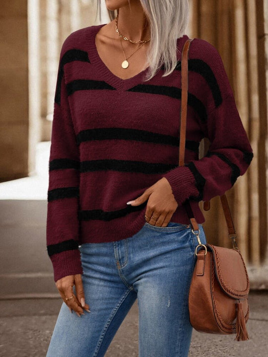 Damen V-Ausschnitt Pullover mit breiten Streifen und kuscheligem Material R&B