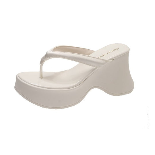 Damen Plateau-Pantoletten mit dekorativem Riemchen und bequemer Sohle R&B