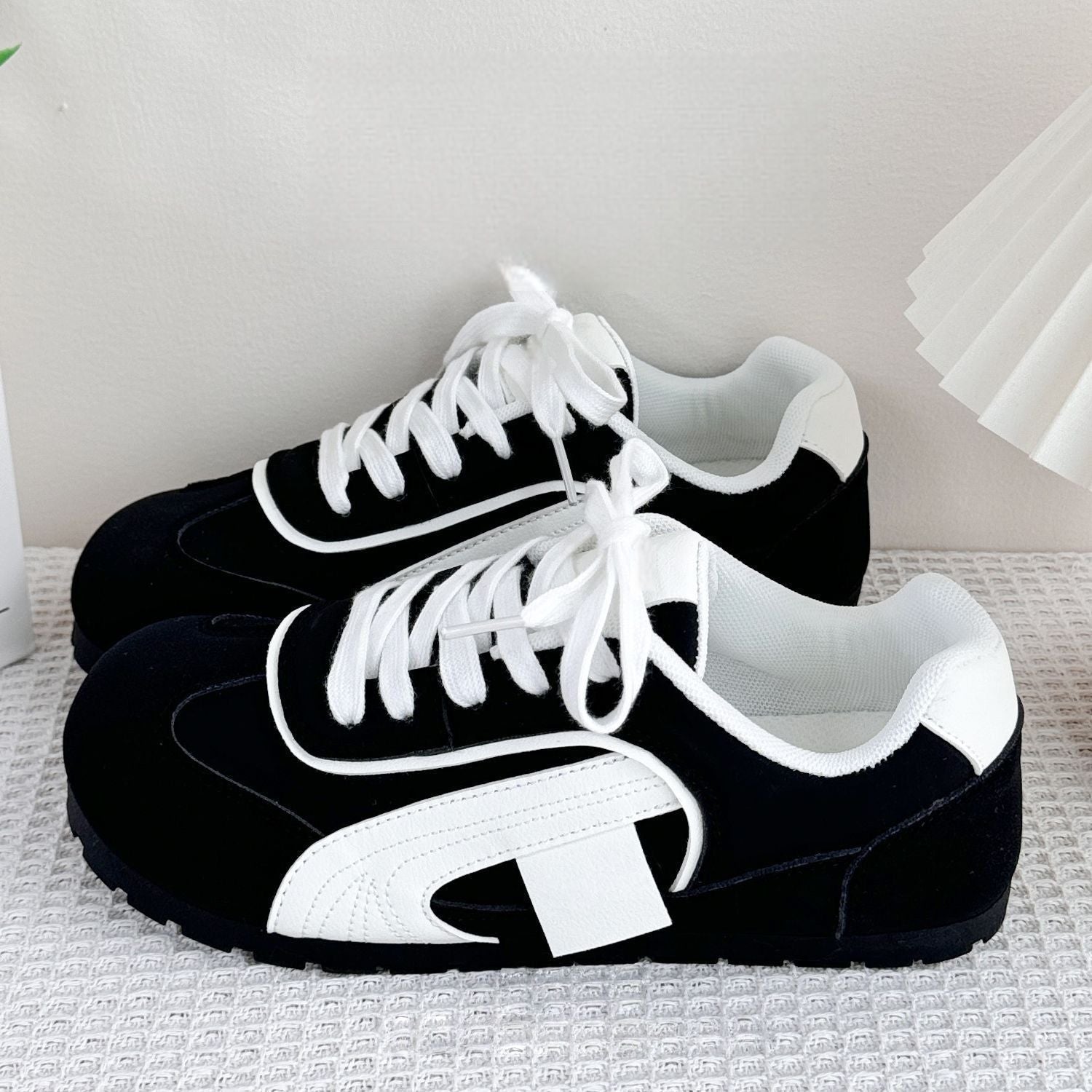Damen Sportliche Freizeitsneaker mit atmungsaktiver Mesh-Oberfläche und dämpfender Sohle