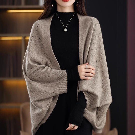 Damen Großer Strickponcho mit modernem Rautenmuster R&B