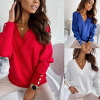 Damen Pullover mit V-Ausschnitt und goldenen Knopfdetails R&B