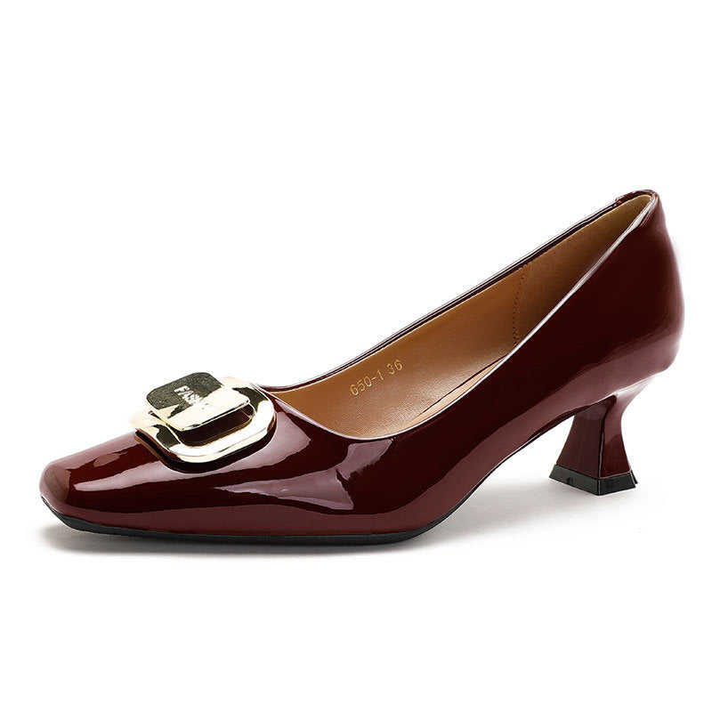 Damen elegante Pumps mit modischem Blockabsatz und geschmackvoller Schnallenapplikation