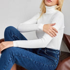 Damen Rippstrickpullover mit hohem Kragen und figurschmeichelndem Schnitt R&B