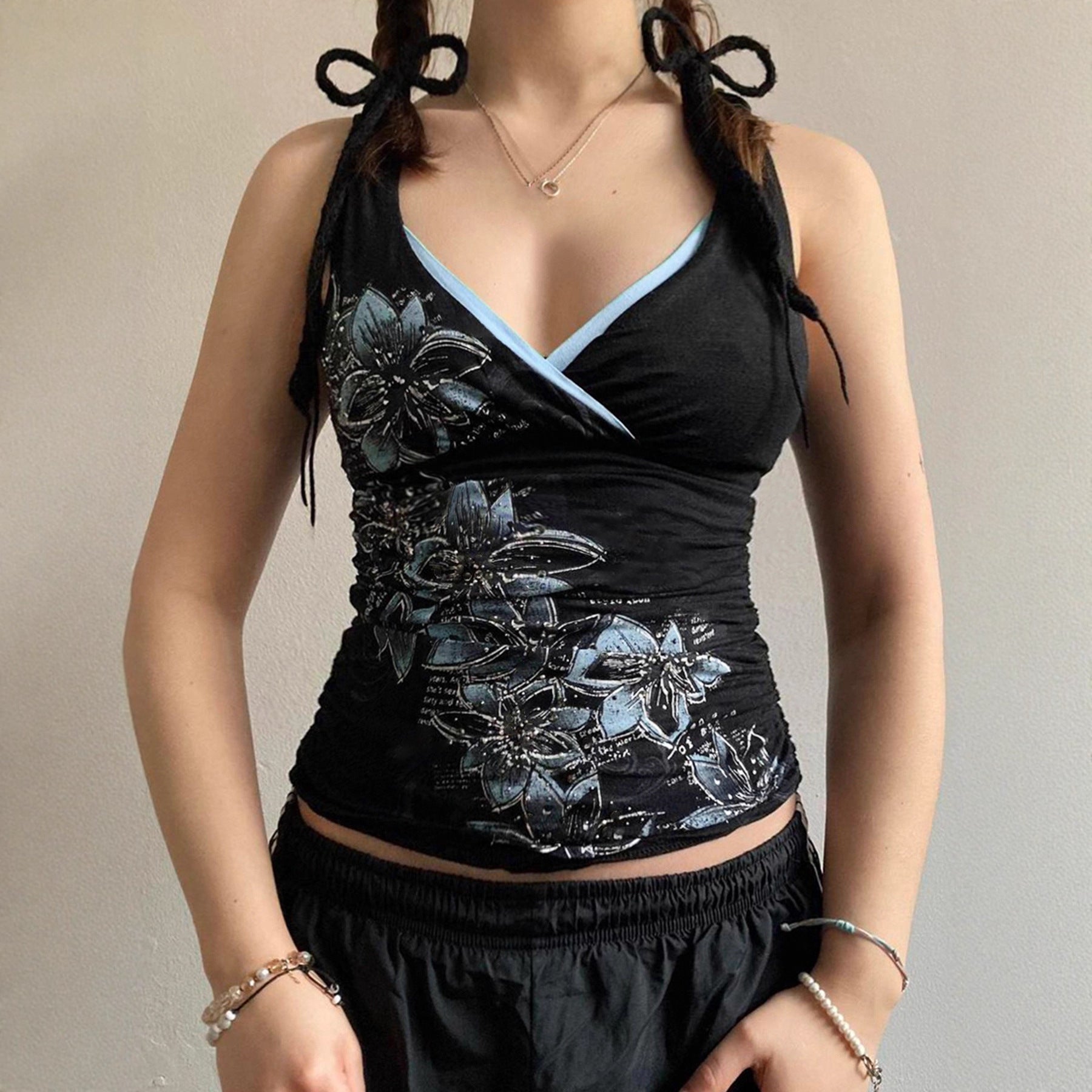 Damen Spaghetti-Trägertop mit floralem Druck und elegantem V-Ausschnitt R&B