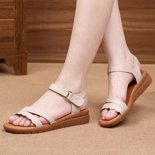 Damen Riemchen-Sandaletten mit elegantem Schnallen-Detail und bequemer Sohle R&B