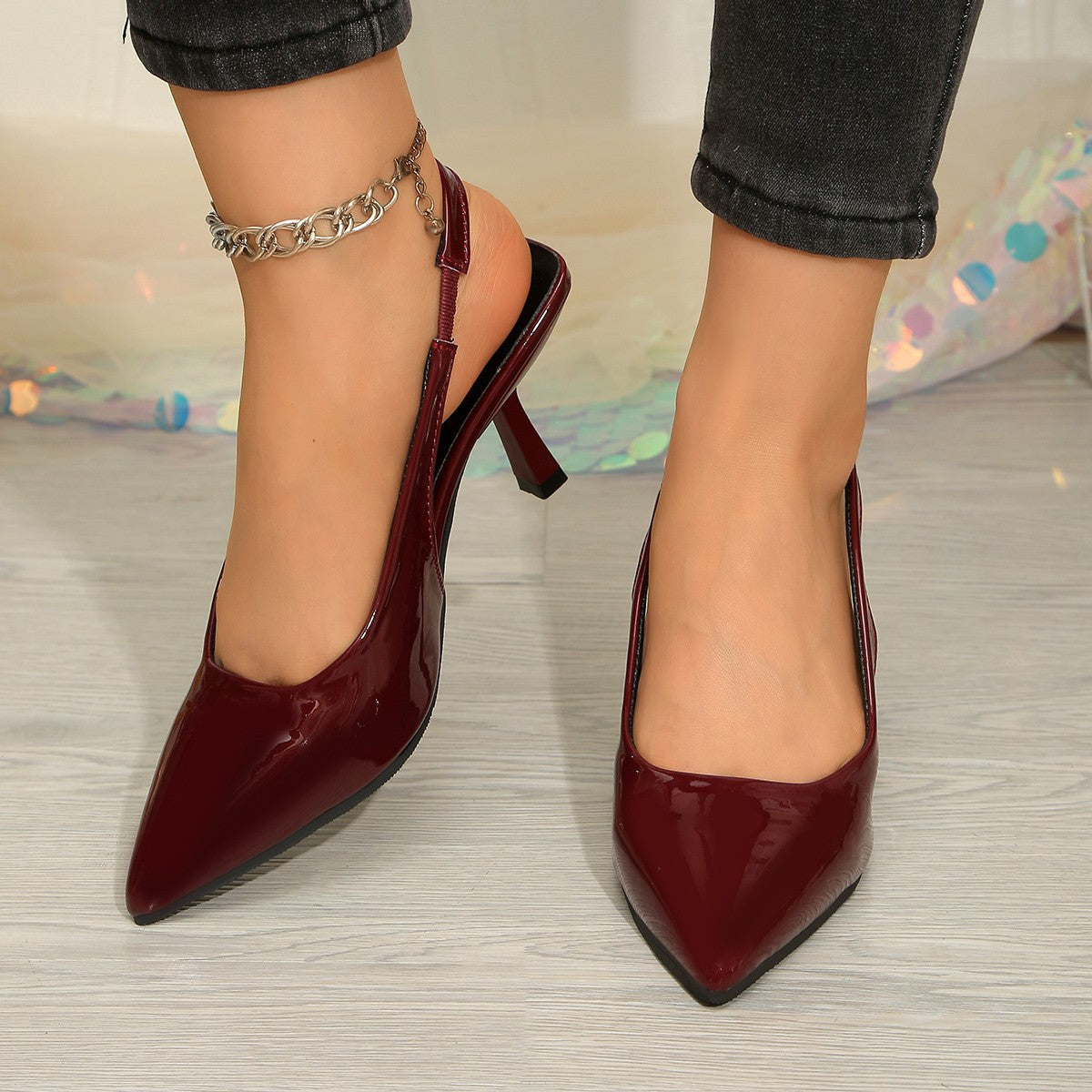 Damen elegante Sling-Pumps mit schmalem Riemen und hochglänzendem Finish R&B