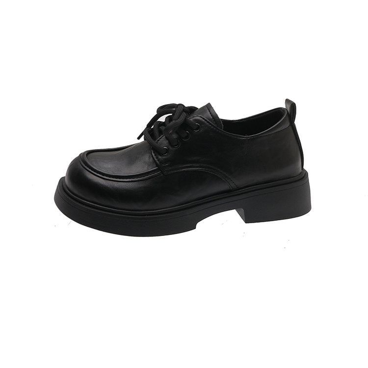 Damen modische Sneakers mit platzierten Nahtdetails und bequemer Sohle