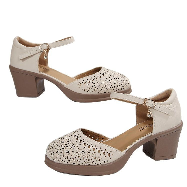 Damen Bequeme Pumps mit eleganter Perforation und verstellbarem Riemen R&B