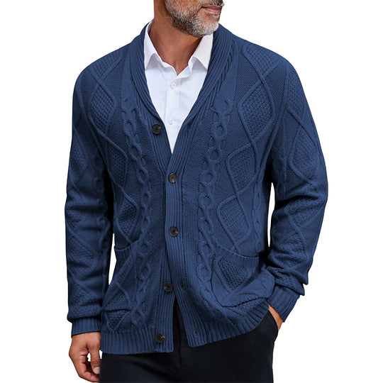 Herren Grobstrickjacke mit elegantem Zopfmuster und praktischen Taschen R&B