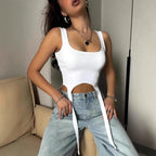 Damen Crop-Top mit innovativem Schnitt und einzigartigen Binde-Details R&B