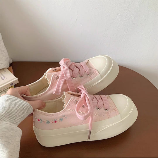 Damen Plateau-Sneaker mit floralen Applikationen und strapazierfähigem Obermaterial R&B