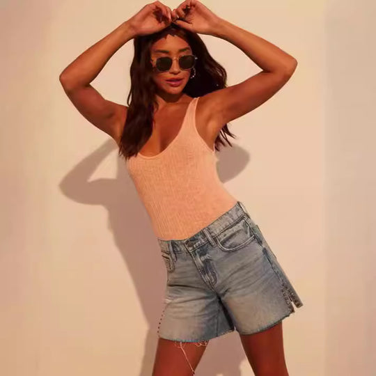 Damen modische Destroyed Denim-Shorts mit Nietenverzierung R&B