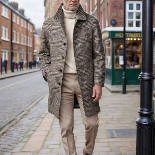 Herren modischer Trenchcoat mit praktischen Taschen und modernem Schnitt R&B