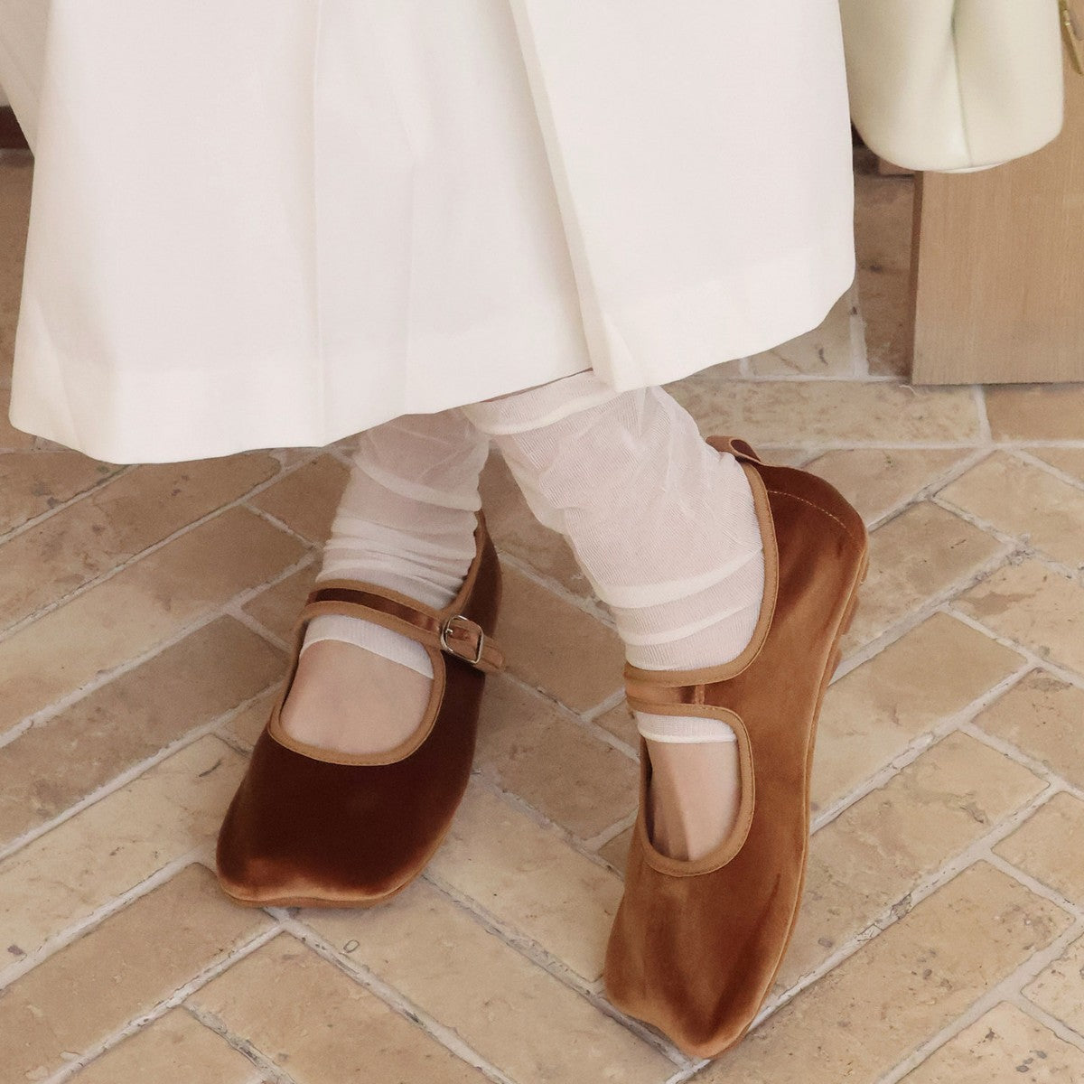 Damen Mokassin-Ballerinas mit verstellbarem Riemchen und rutschfester Sohle R&B